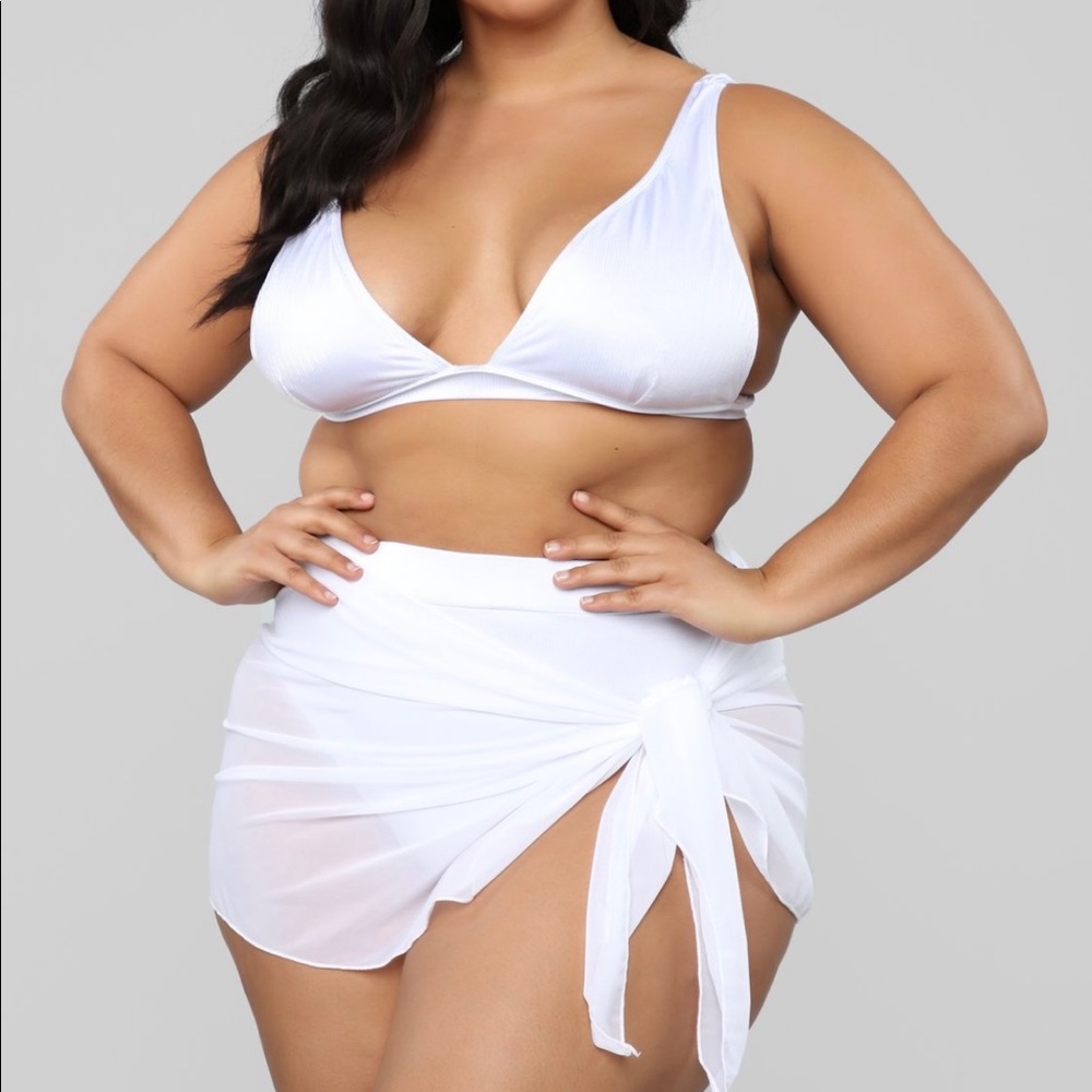 Fashion Nova Swim Cover Up